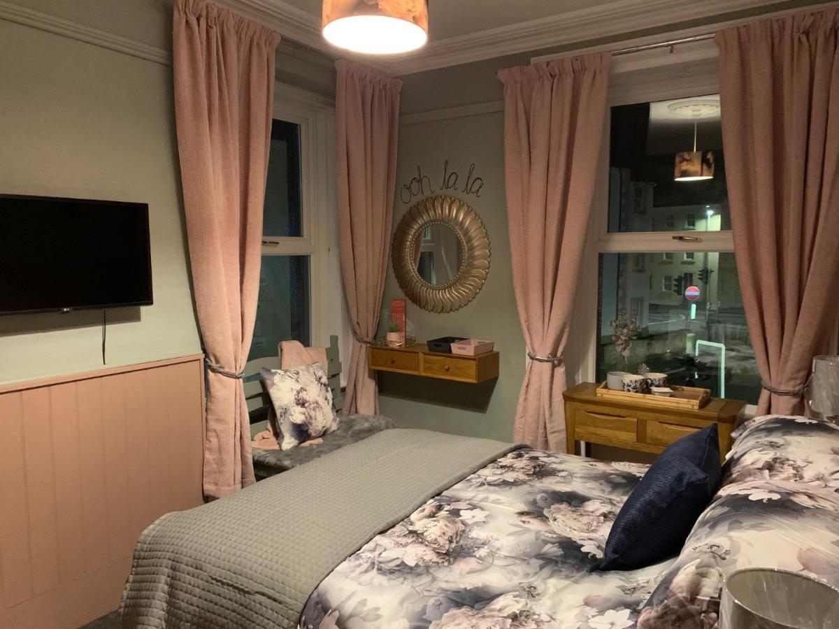 Cornerhouse Guesthouse Penrith Bagian luar foto