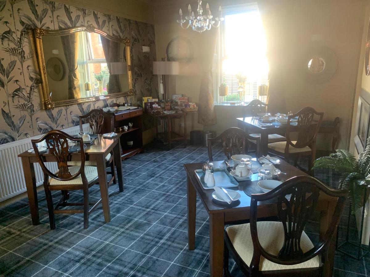 Cornerhouse Guesthouse Penrith Bagian luar foto
