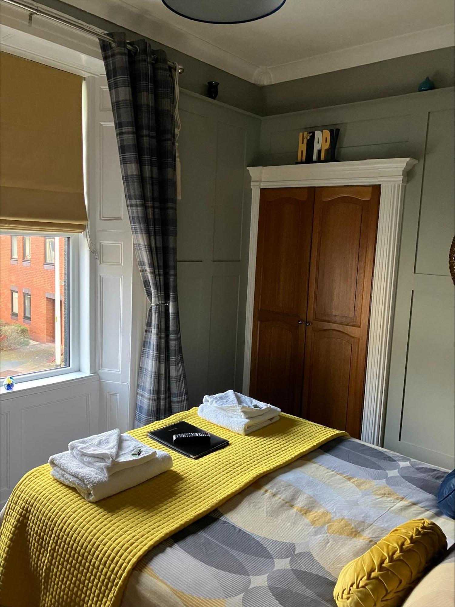 Cornerhouse Guesthouse Penrith Bagian luar foto